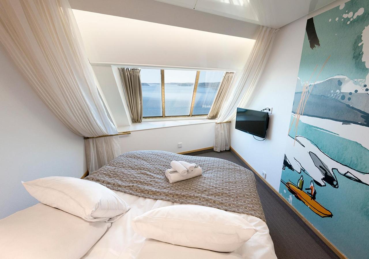Viking Line Ferry Viking Cinderella - 2-night Cruise Stockholm-helsinki-stockholm *